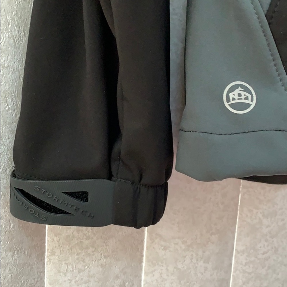 Womens Stormtech Performance Jacket M Euc Canadian - image 3